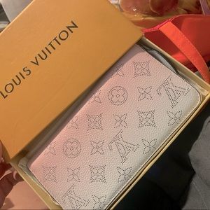 LV zippy monogram wallet